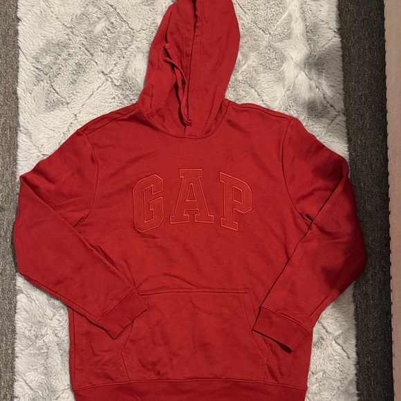 Men’s GAP Bold Red Pullover Hoodie - Picture 1 of 1